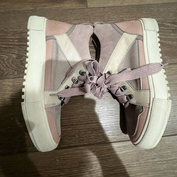 Women's Frye Gia Lug Trail Sneakers - Picture 5 of 15